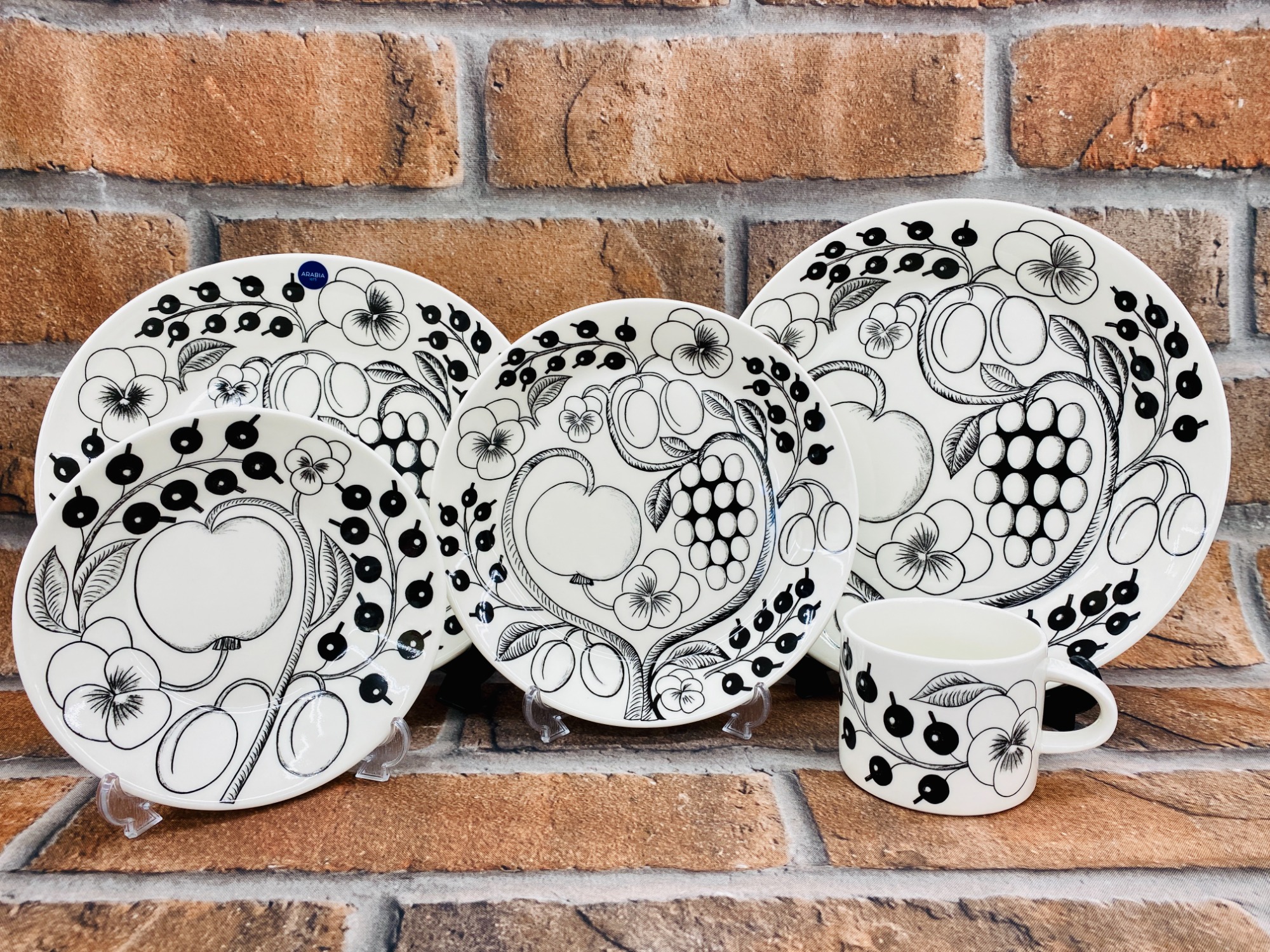 ARABIA (アラビア) BLACK PARATIISI ブラックパラティッシをご紹介