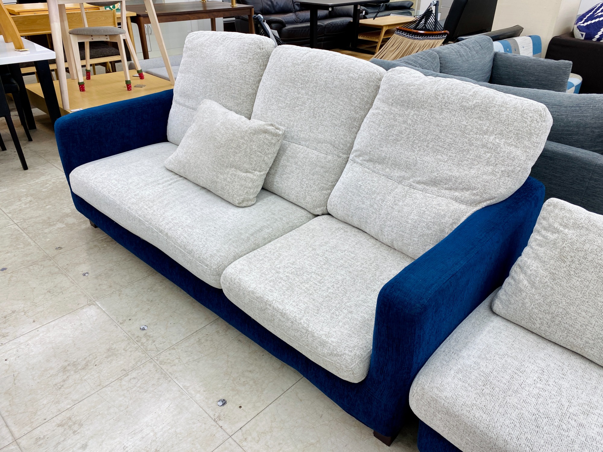 馬場家具 のカウチソファー カロリーナが買取入荷しました