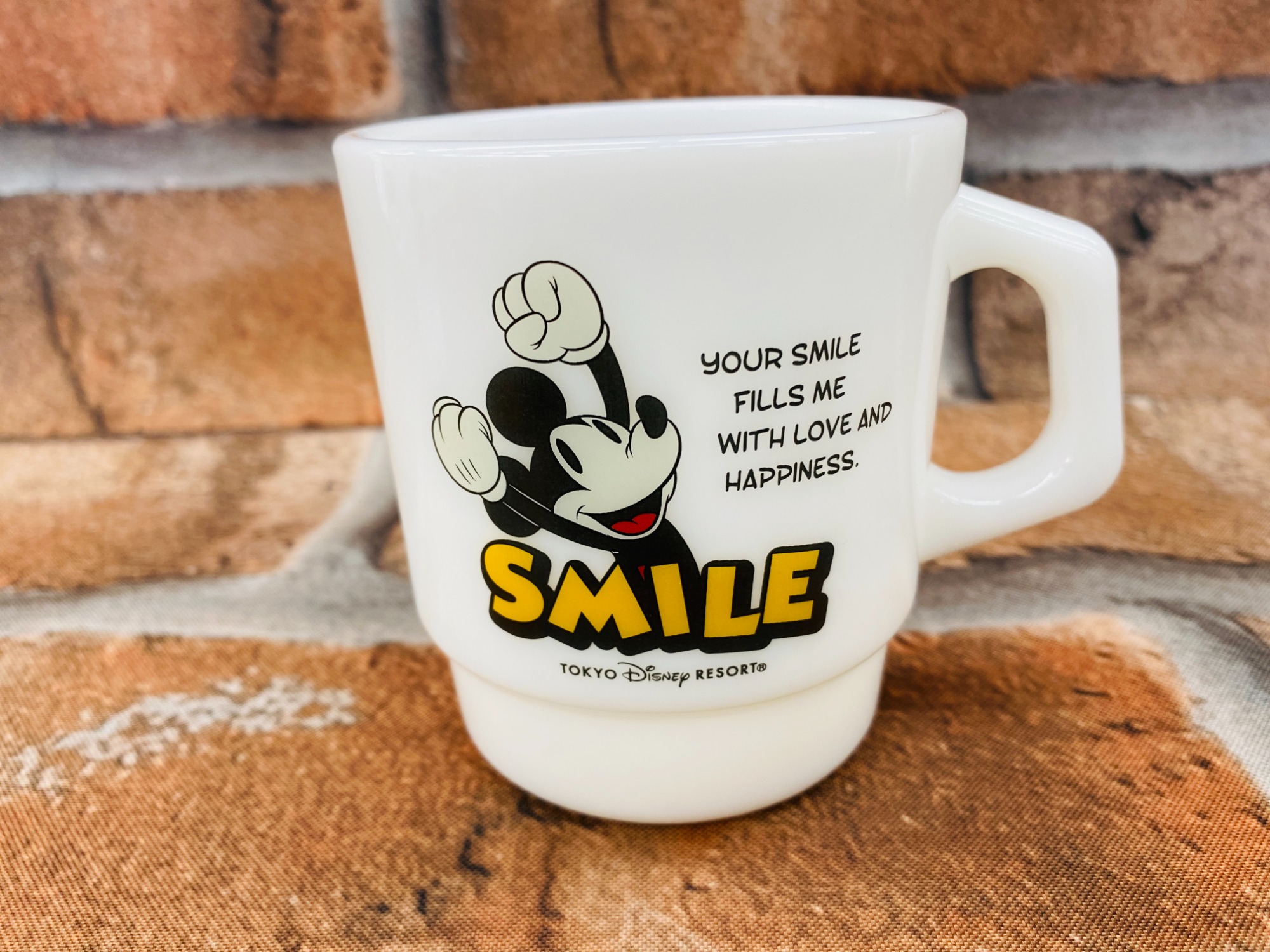 Fire King (ファイヤーキング) ミッキー&ミニーマグカップ買取入荷しま