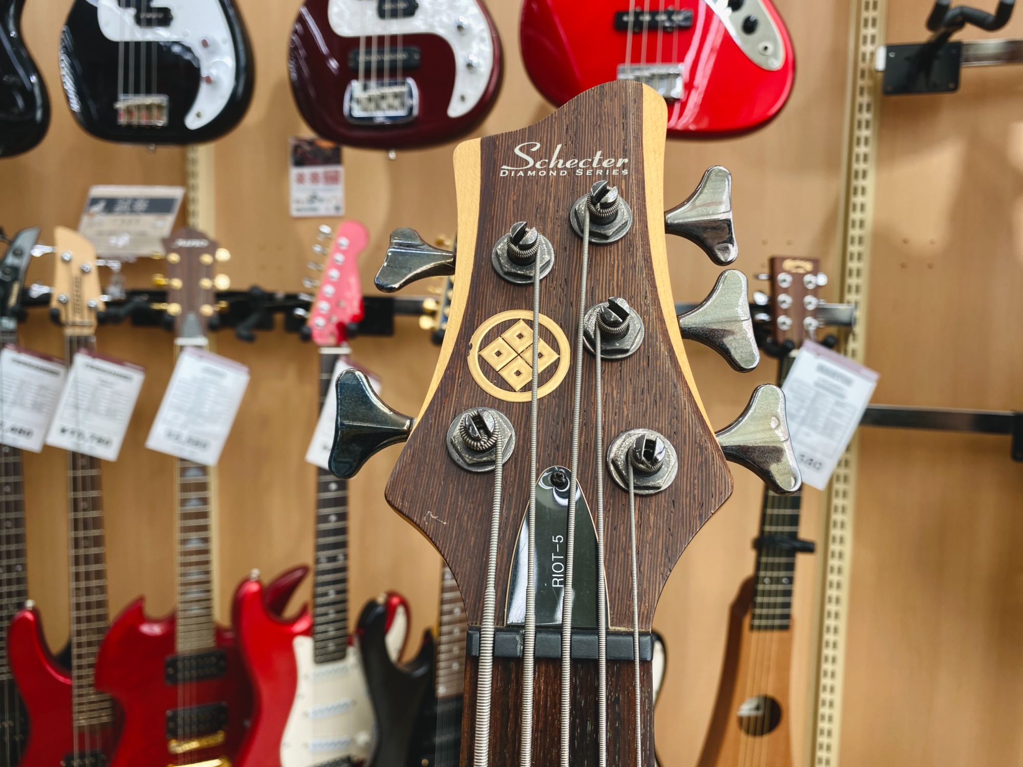 2025年最新】5弦 schecterの人気アイテム - メルカリ