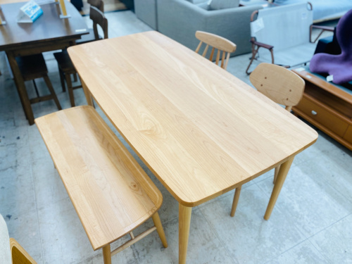 KEYUKA ケユカ Accodo sofaアコードダイニング4点セット④ベンチ KEYUCA (ケユカ) Meiシリーズ ベンチダイニング4点セット買取入荷しま