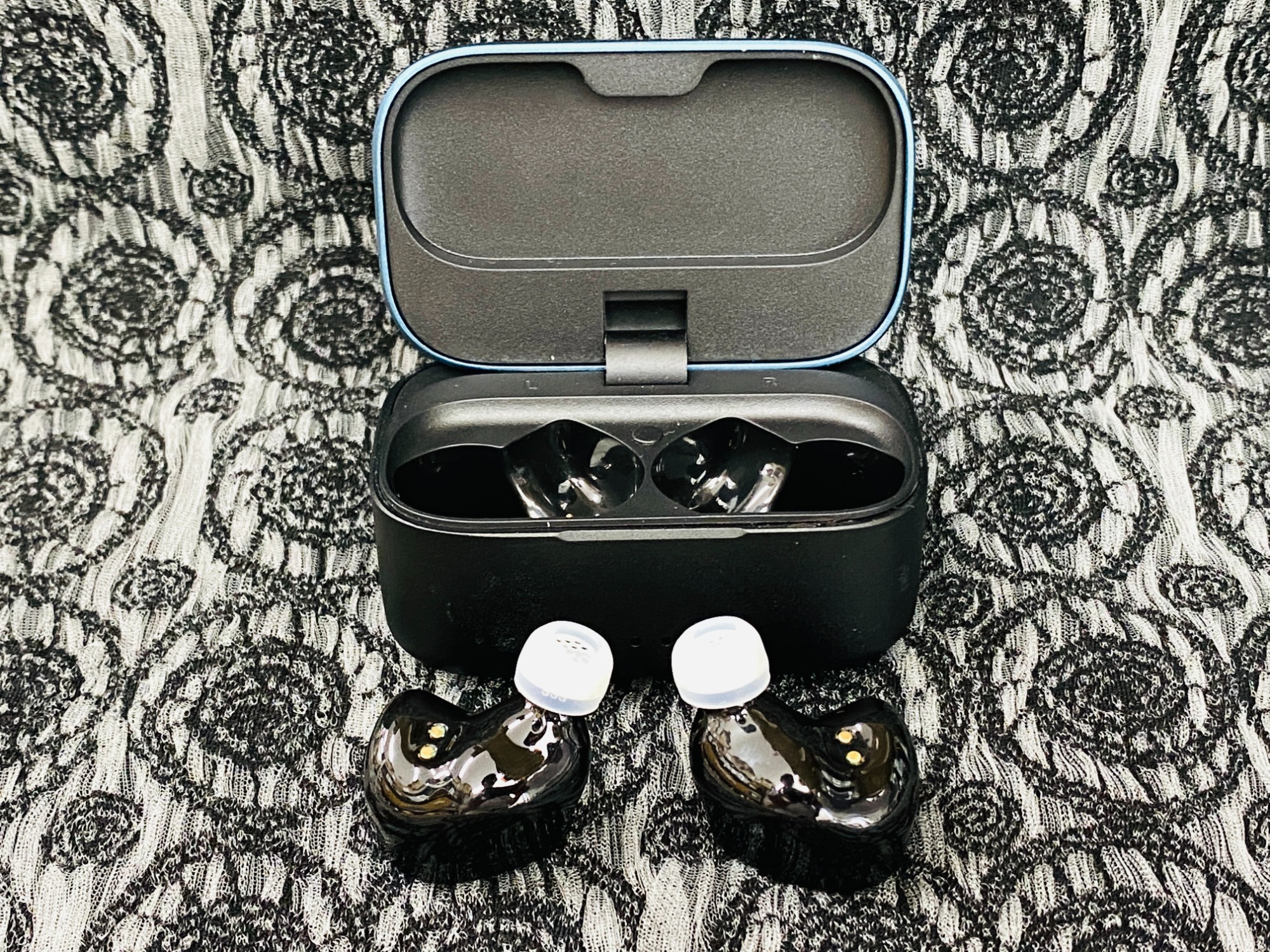Noble (ノーブル) ワイヤレスイヤホン FoKus PRO 買取入荷しました