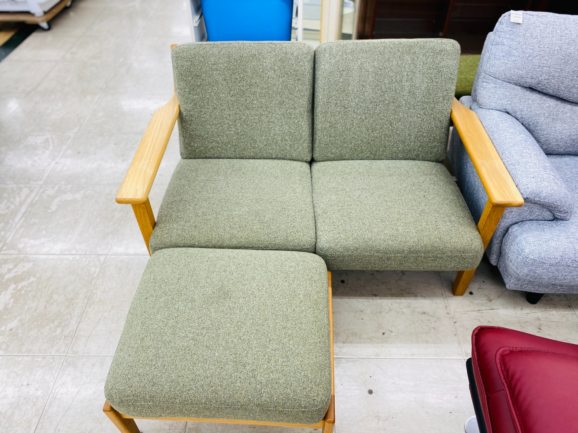 UNICO (ウニコ) 二人掛けソファ オットマン付 VISKA 買取入荷しました