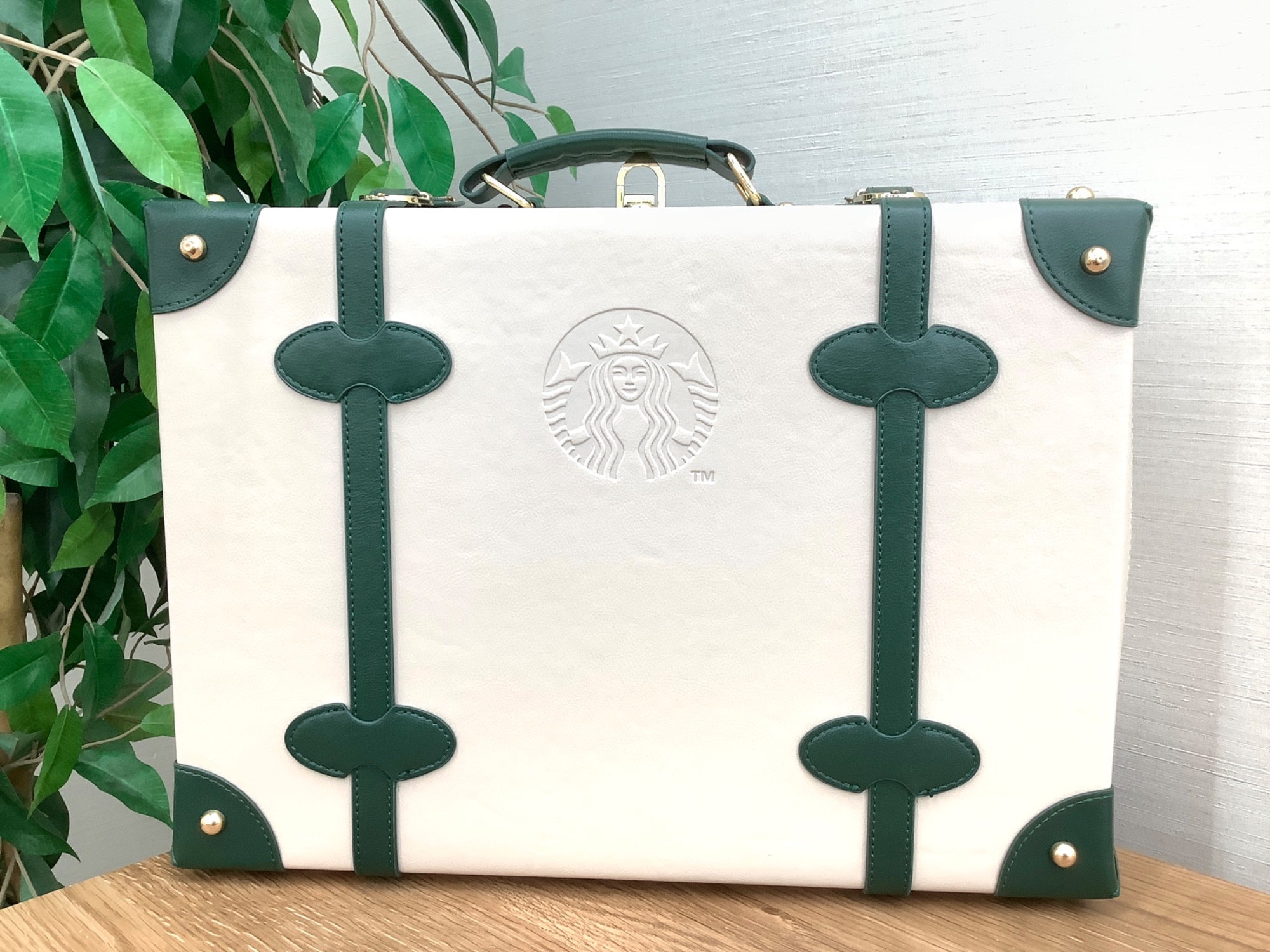 STARBUCKS COFFEE（スターバックスコーヒー）トランクケース 買取入荷