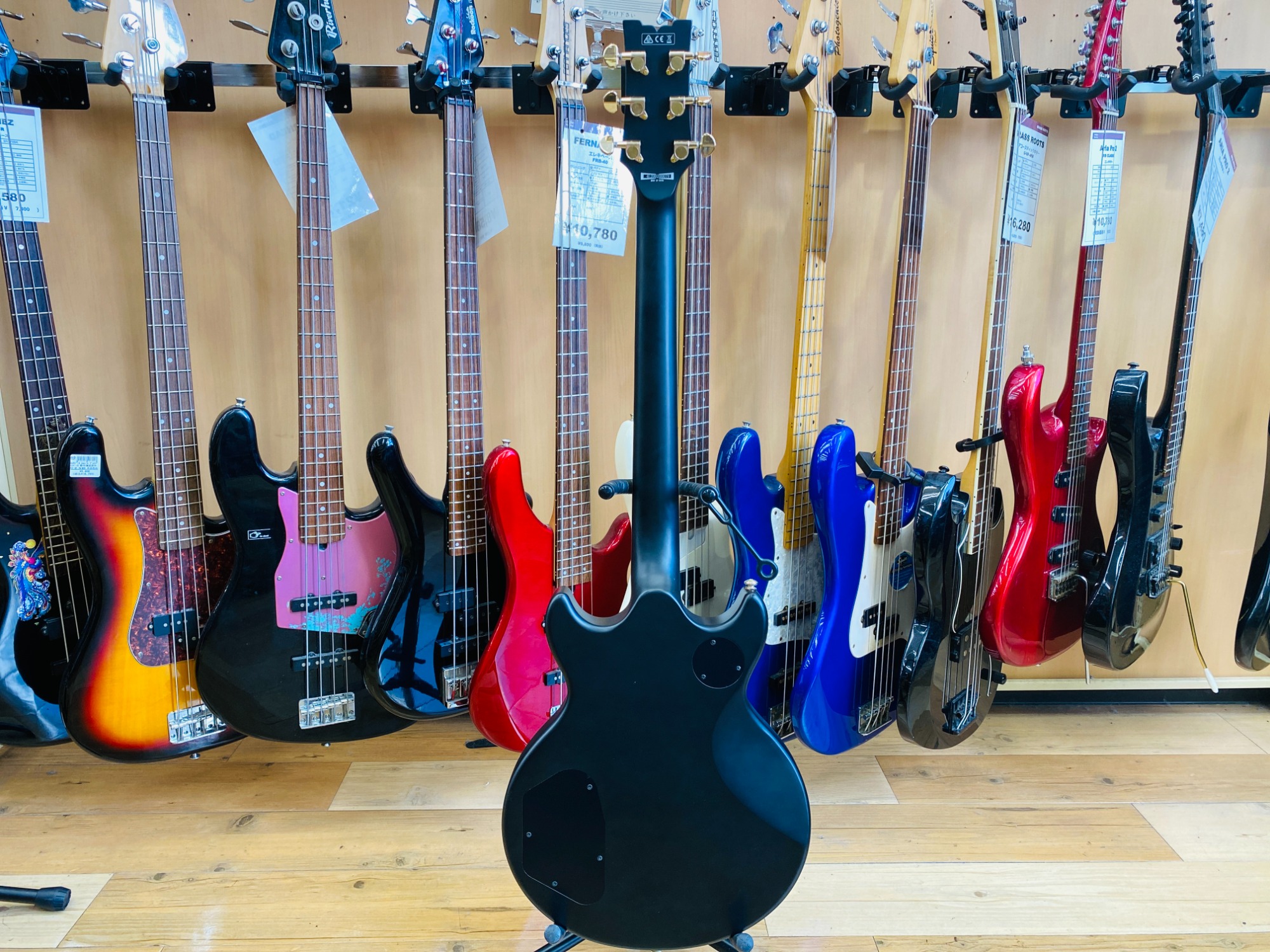 Ibanez アイバニーズ RG320 DX エレキギター Ibanez、初心者向けエレキギターとして人気のGioよりニュー