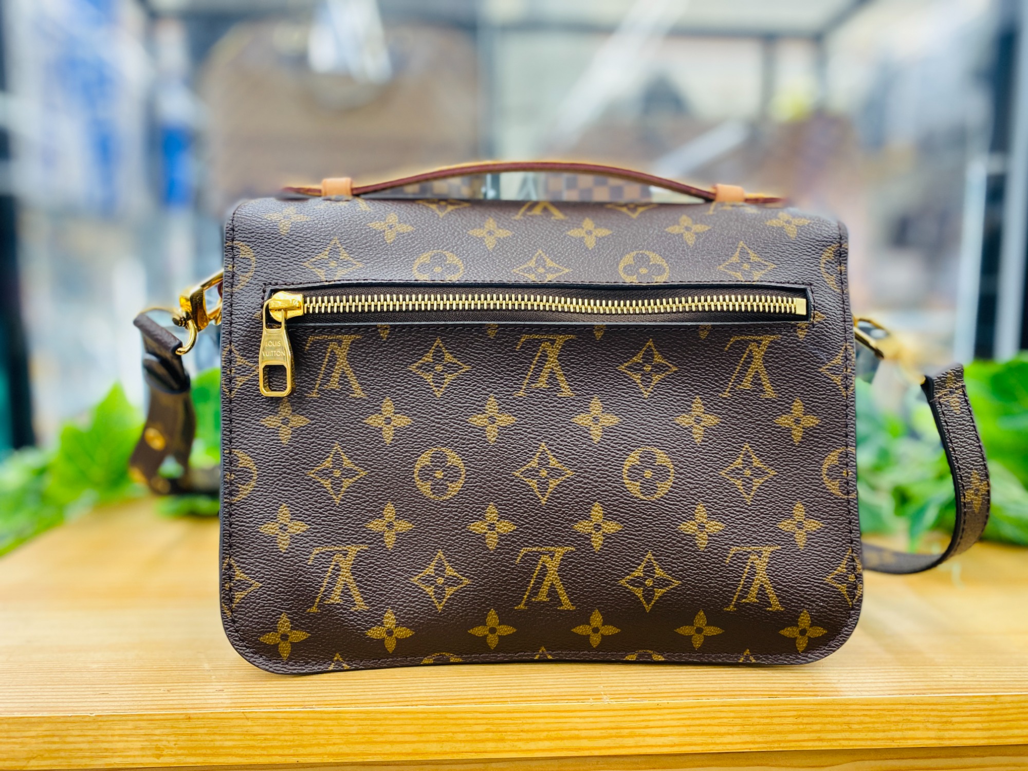 LOUIS VUITTON (ルイヴィトン) ポシェット メティス M44875 買取入荷