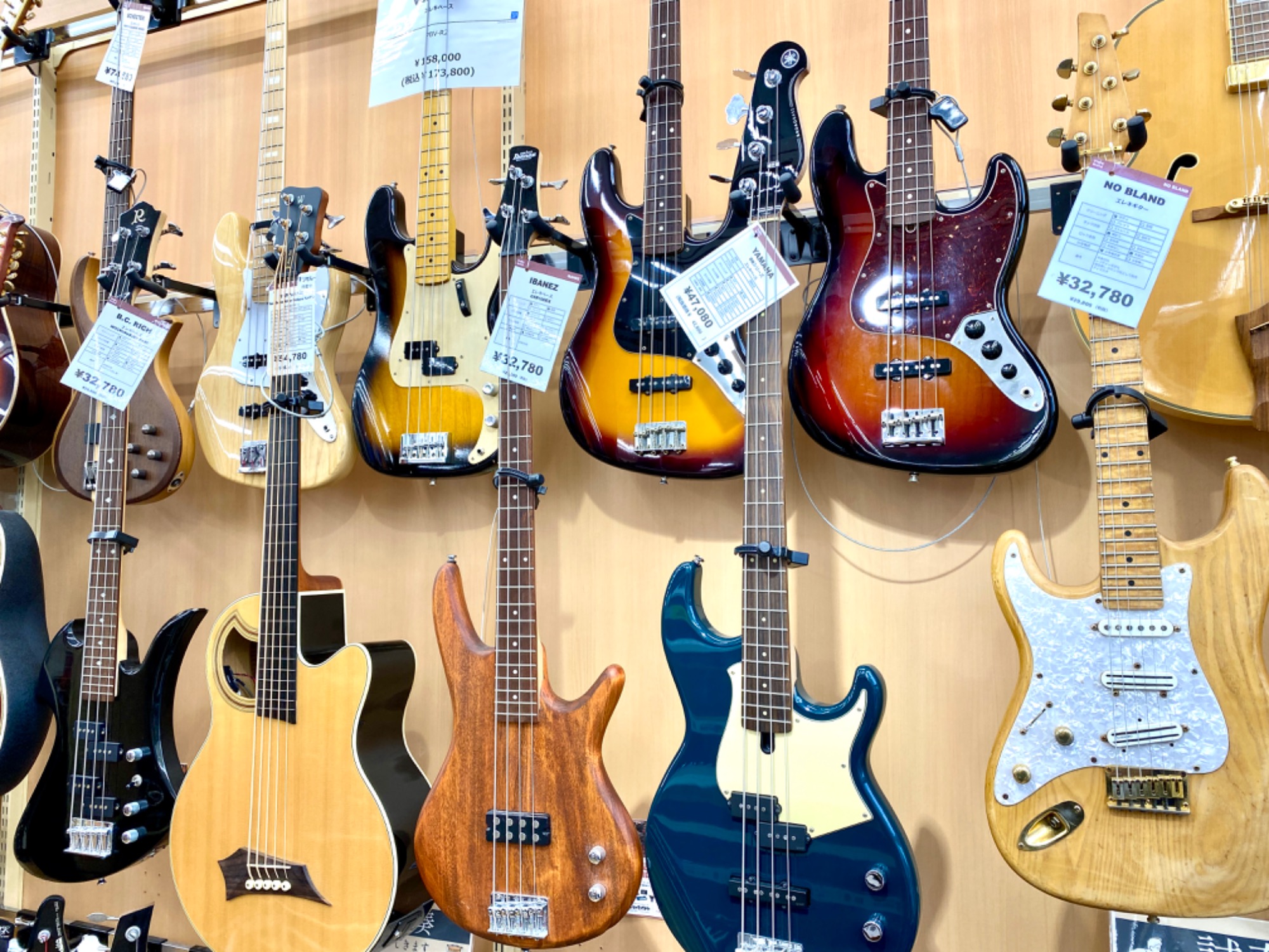 warwick（ワーウィック） フレットレスエレアコベース Rockbass