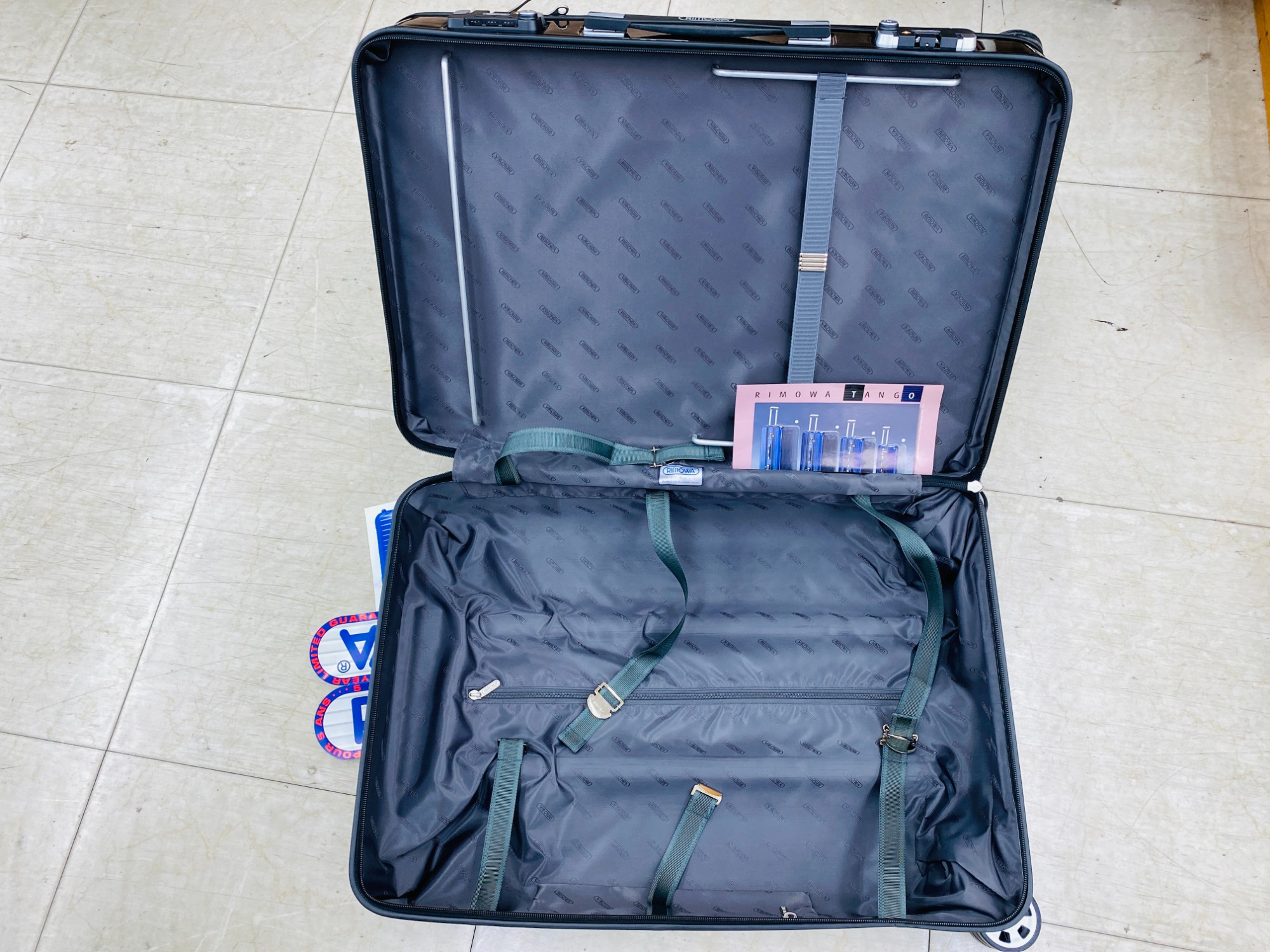 RIMOWA (リモワ) スーツケース TANGO ブラック買取入荷しました