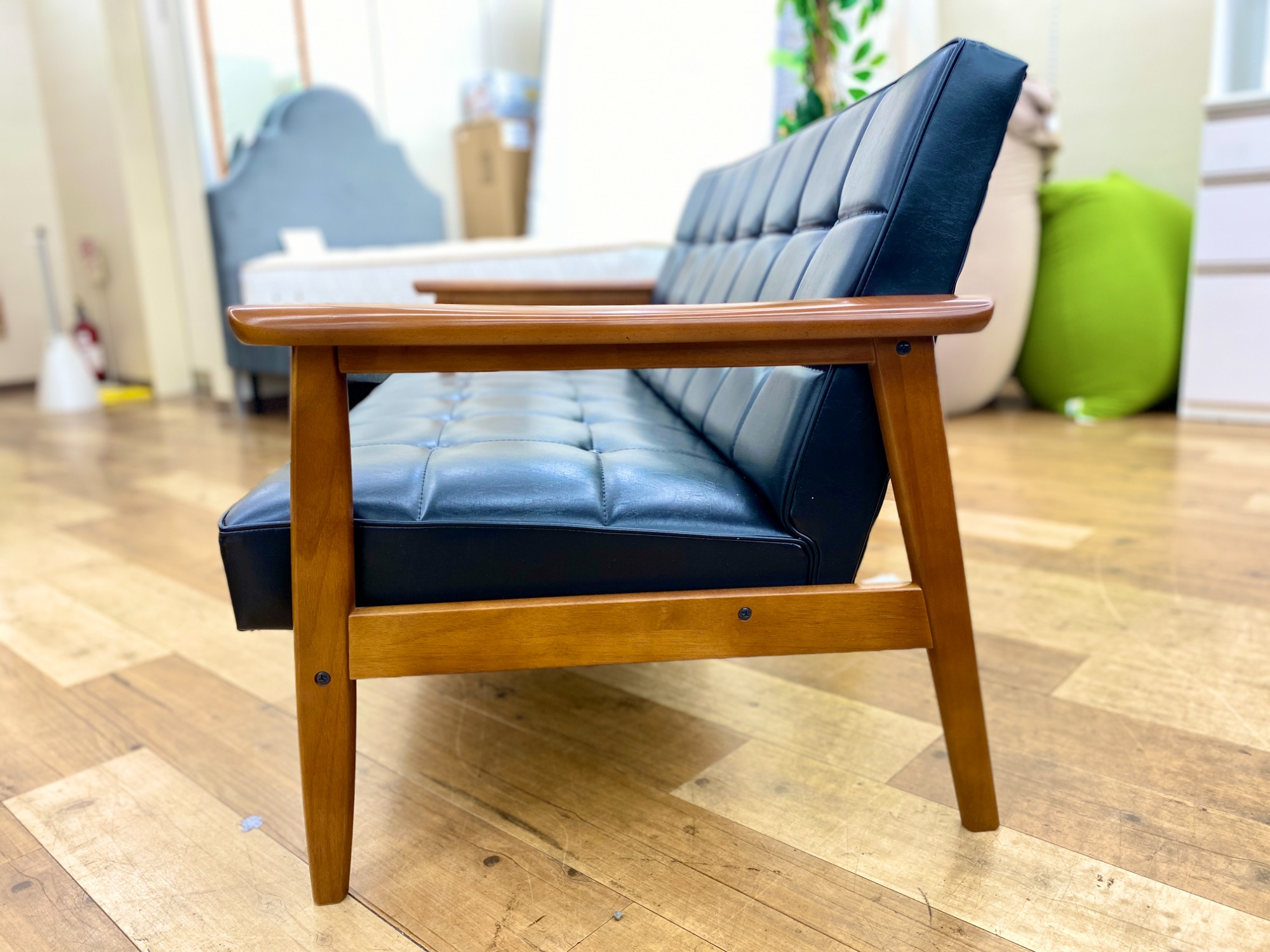 karimoku (カリモク) 2シーターKチェア が買取入荷いたしました