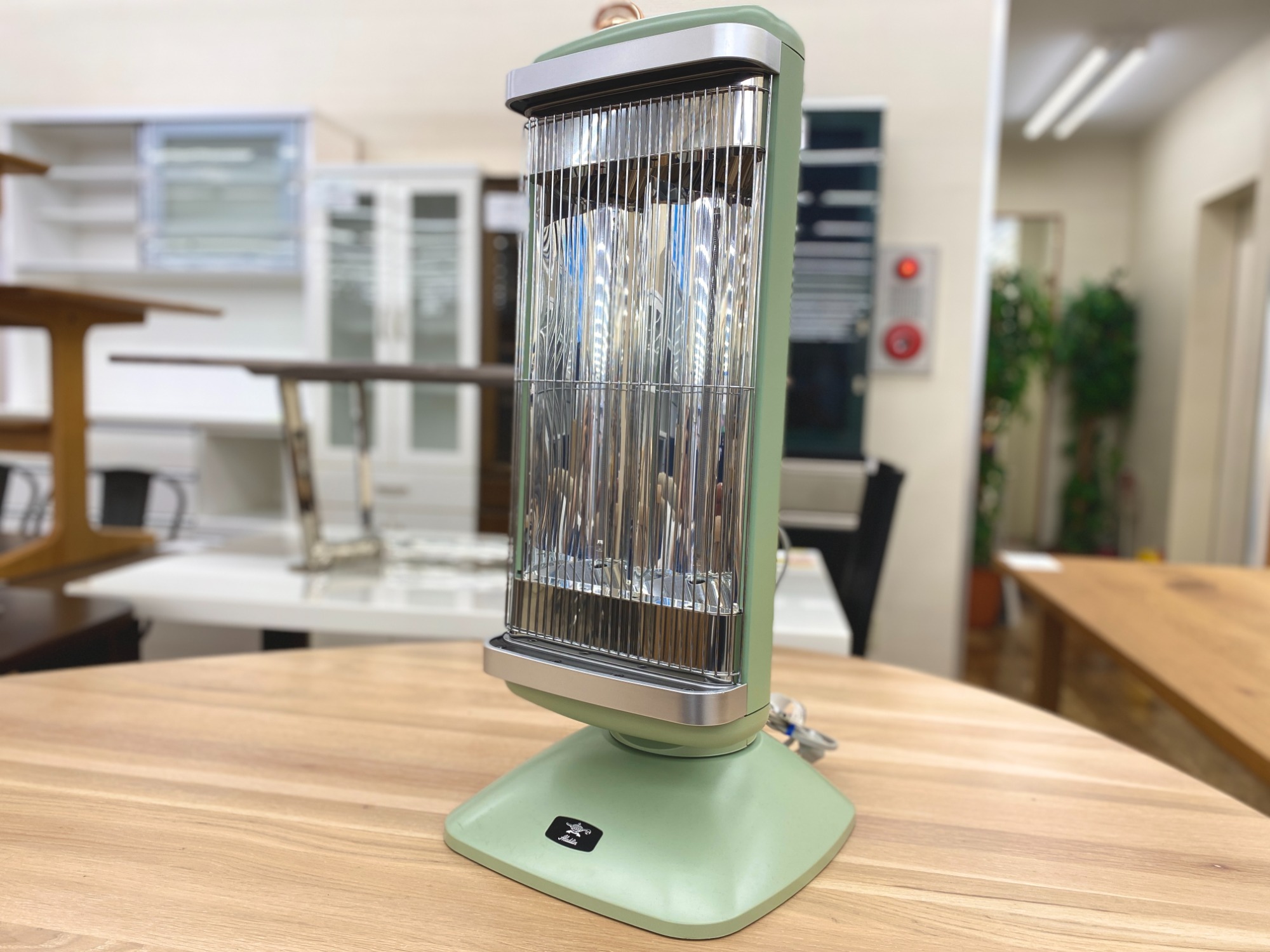 遠赤グラファイトヒーター Aladdin(アラジン) CAH-2G10A 買取入荷致し