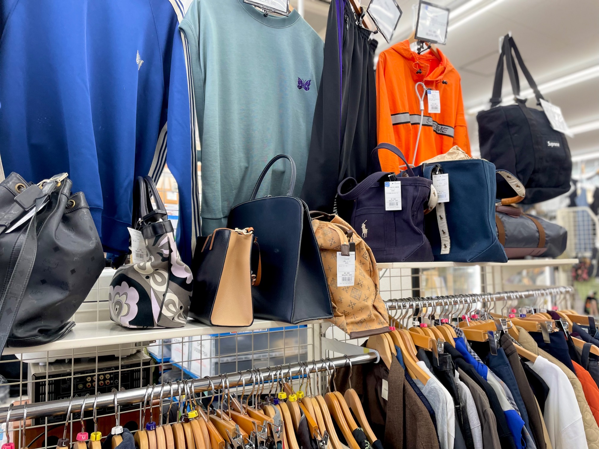 CarHartt(カーハート)デトロイトジャケットが買取入荷致しました