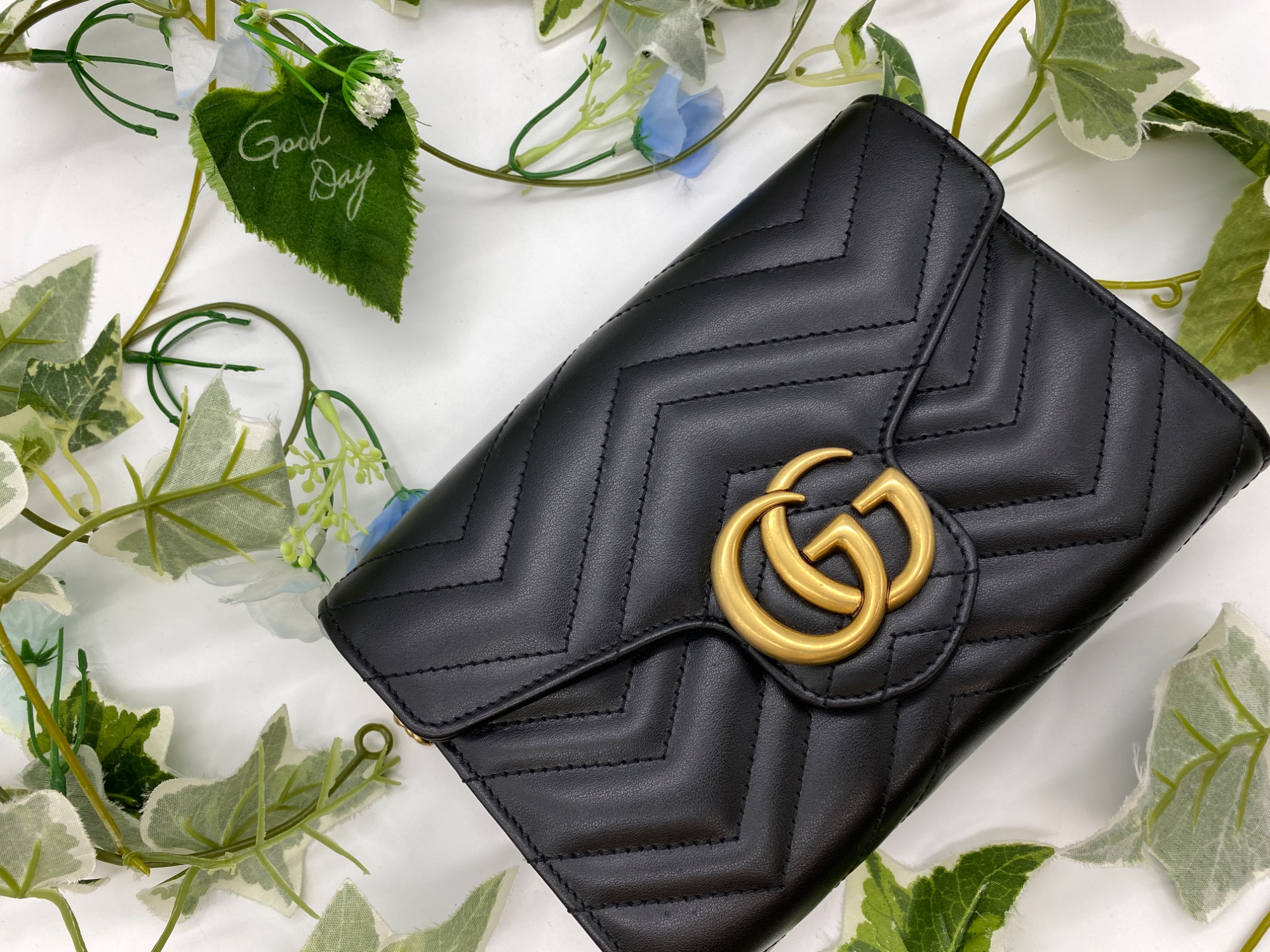 期間限定　本日まで　GUCCI ショルダーバッグ グッチ(GUCCI)グッチ GGマーモント チェーンショルダー バッグ