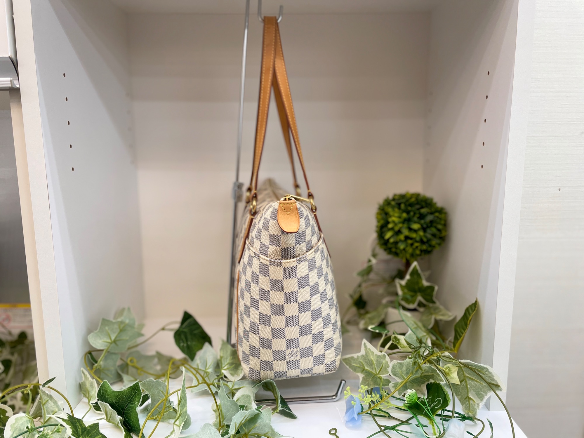 LOUIS VUITTON(ルイ・ヴィトン) ダミエ・アズール トータリーPM 買取