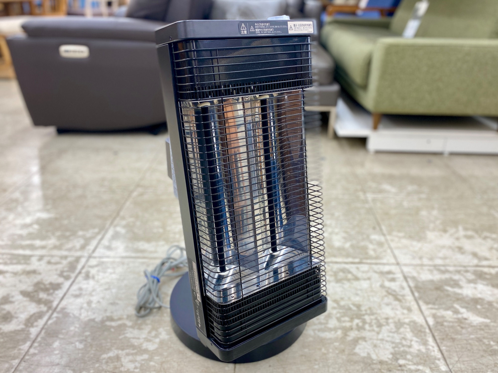 DAIKIN(ダイキン) 遠赤外線ヒーター 2022年製 ERFT11ZS が買取入荷致し