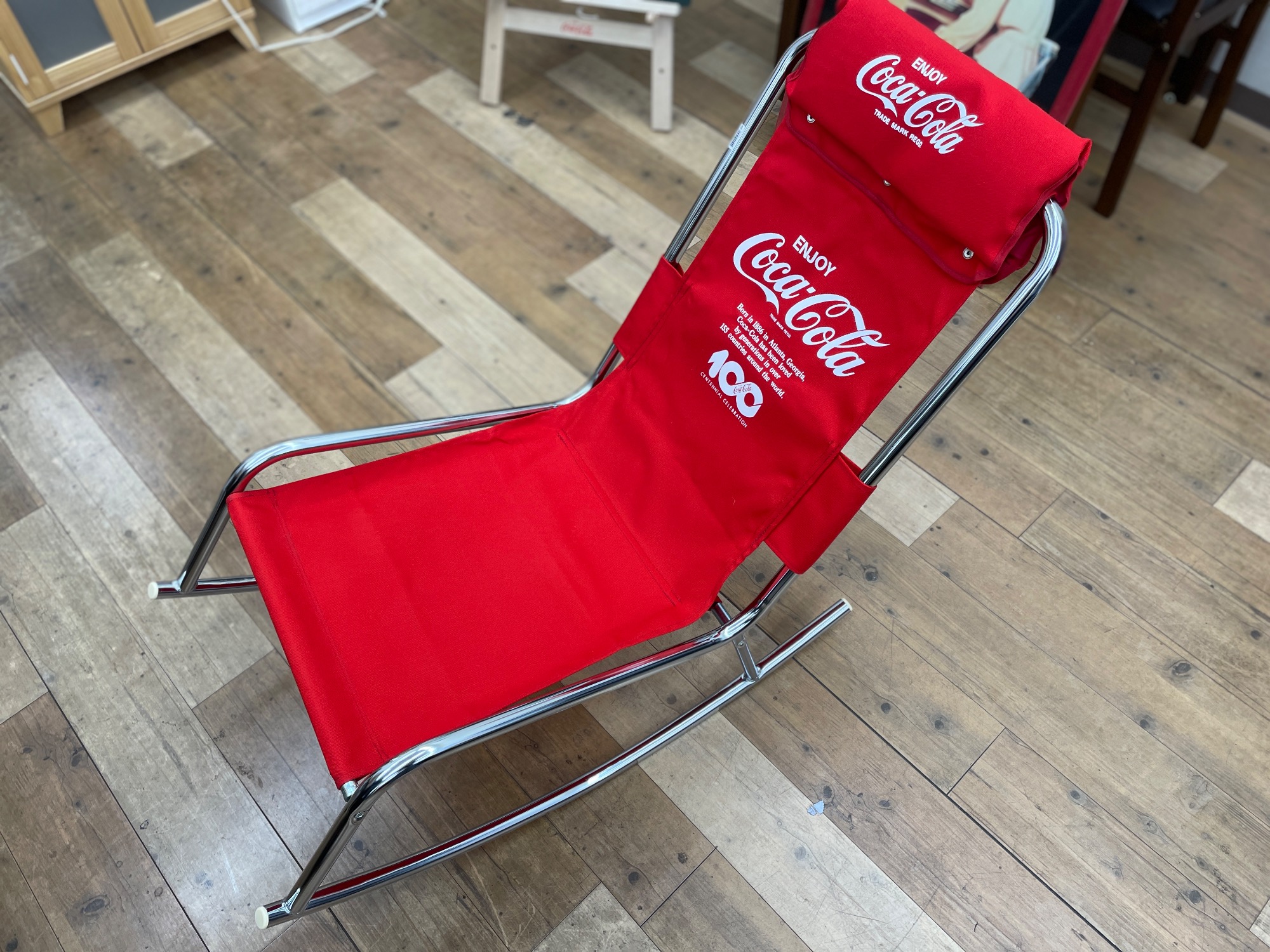 Coca ColaやRaggedyなど、当店のレトロ雑貨売場をご紹介！！｜2026年02