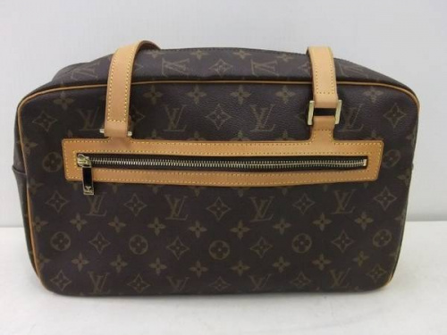 バッグのルイヴィトン(LOUIS VUITTON)