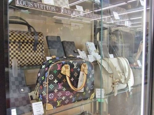 ルイヴィトン(LOUIS VUITTON)のマルチカラー