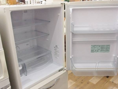 冷蔵庫の家電　大和