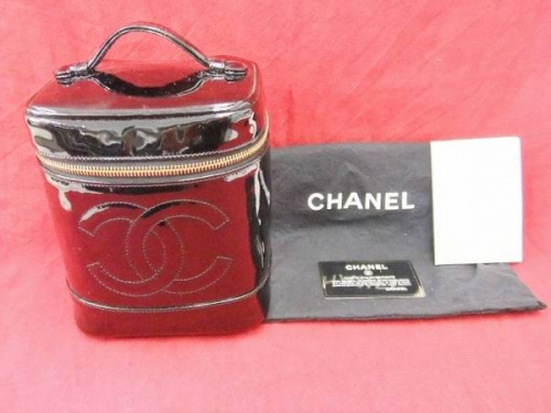 バッグのCHANEL