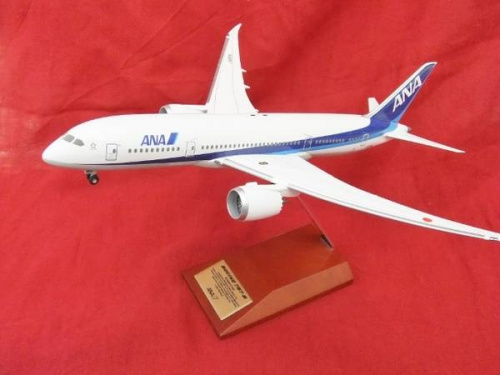 ANA BOEING 787-8 Dreamliner 1/200スケール模型買取入荷【大和店】 [2015.05.03発行]｜リサイクル