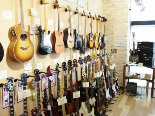 EpiphoneのYAMAHA
