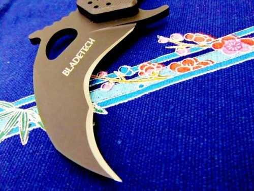 フォールディングナイフのアウトドア