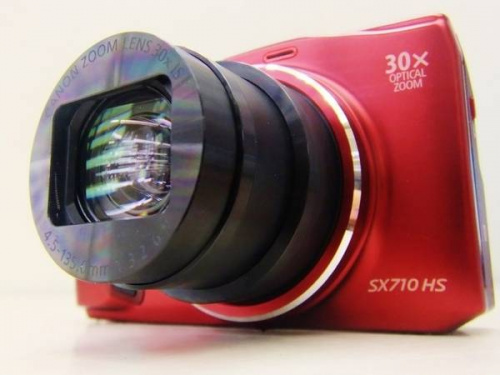 デジタル家電のデジタルカメラ