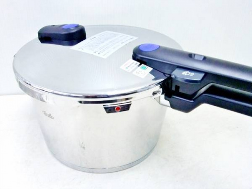 キッチン雑貨のフライパン