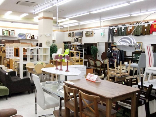 JOURNAL STANDARDのトロリーテーブル