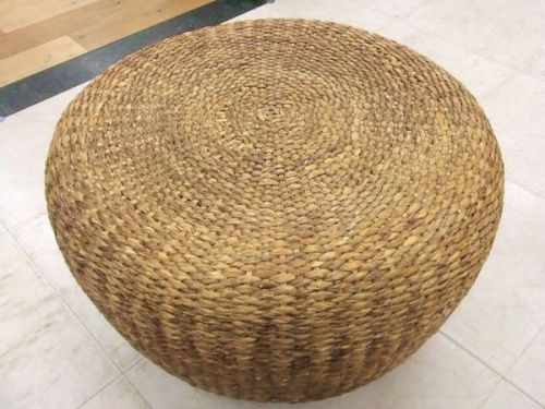 サイドテーブルのYOTHAKA（ヨタカ）