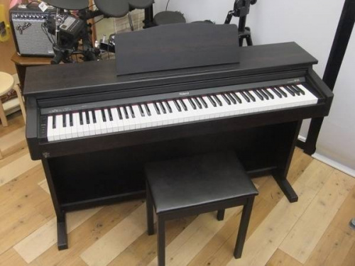 ピアノ Roland HP-147R 電子ピアノ買取入荷！！【大和店】｜2016年04月19日