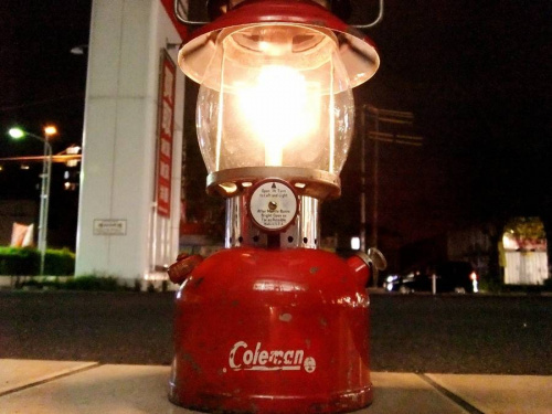 スポーツ・アウトドアのガソリンランタン