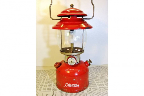 ガソリンランタンのColeman