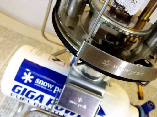 アウトドア用品のランタン