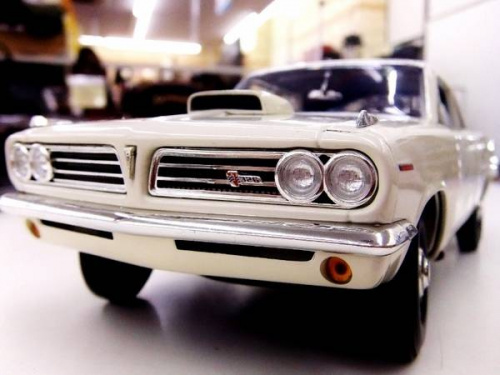 楽器・ホビー雑貨のミニカー