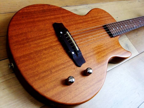 楽器・ホビー雑貨のMORRIS