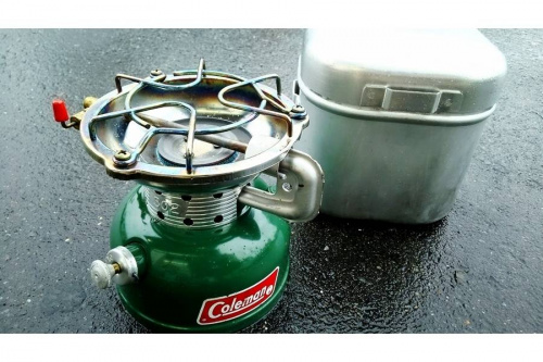 スポーツ・アウトドアのガソリンストーブ