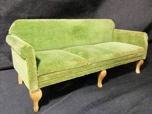 ミニチュアの家具