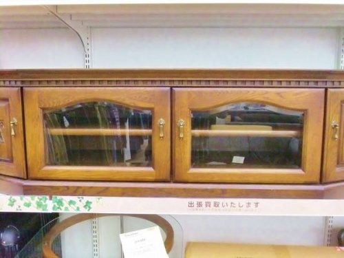 葉山ガーデンのテレビ台