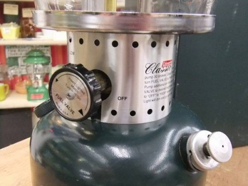 Coleman 635B700J 1993年製造 クラシックガソリンランタン入荷です