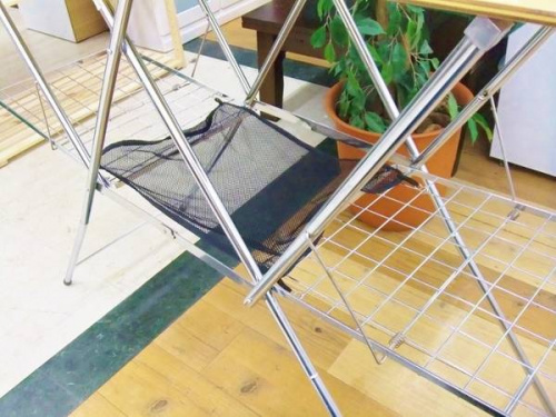 UNIFLAMEのテーブル