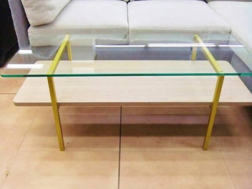 Franc Francのコーヒーテーブル