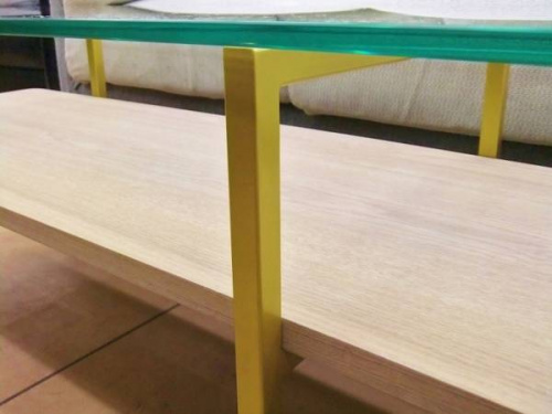 コーヒーテーブルのラリー