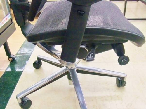 ラリーの大和　家具