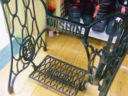 テーブルの大和　家具