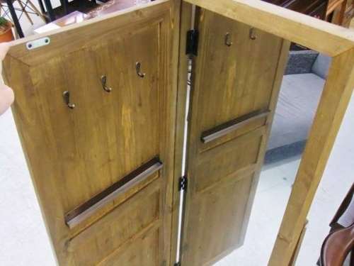 B-COMPANYのミラー