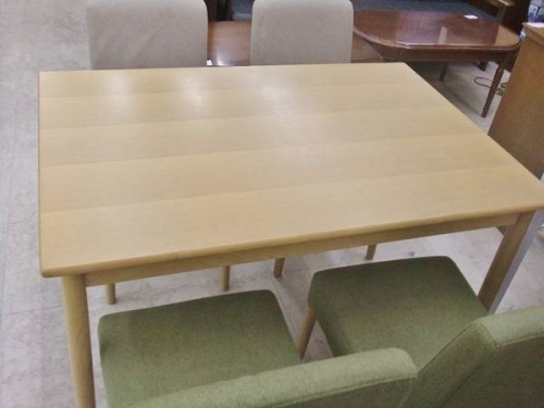 家具のダイニングセット