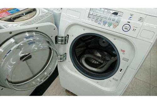洗濯機のドラム式洗濯機