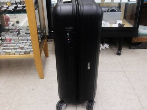 スーツケースのアタッシュケース