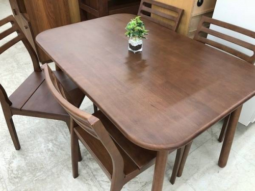 家具のダイニングセット